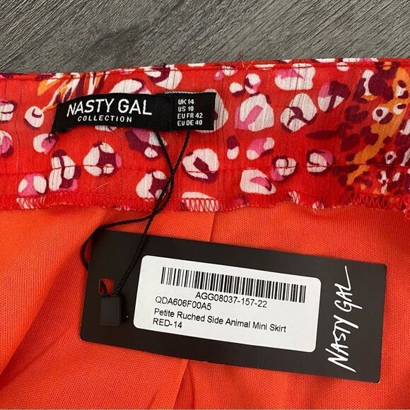 Nasty Gal Mini Skirt Petite Ruched Side Animal Print NEW 10 - Picture 5 of 13